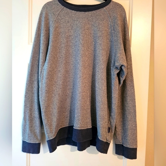 Patagonia Other - Patagonia Men's Long Sleeve Bue and White Striped Crewneck Sweatshirt sz lg